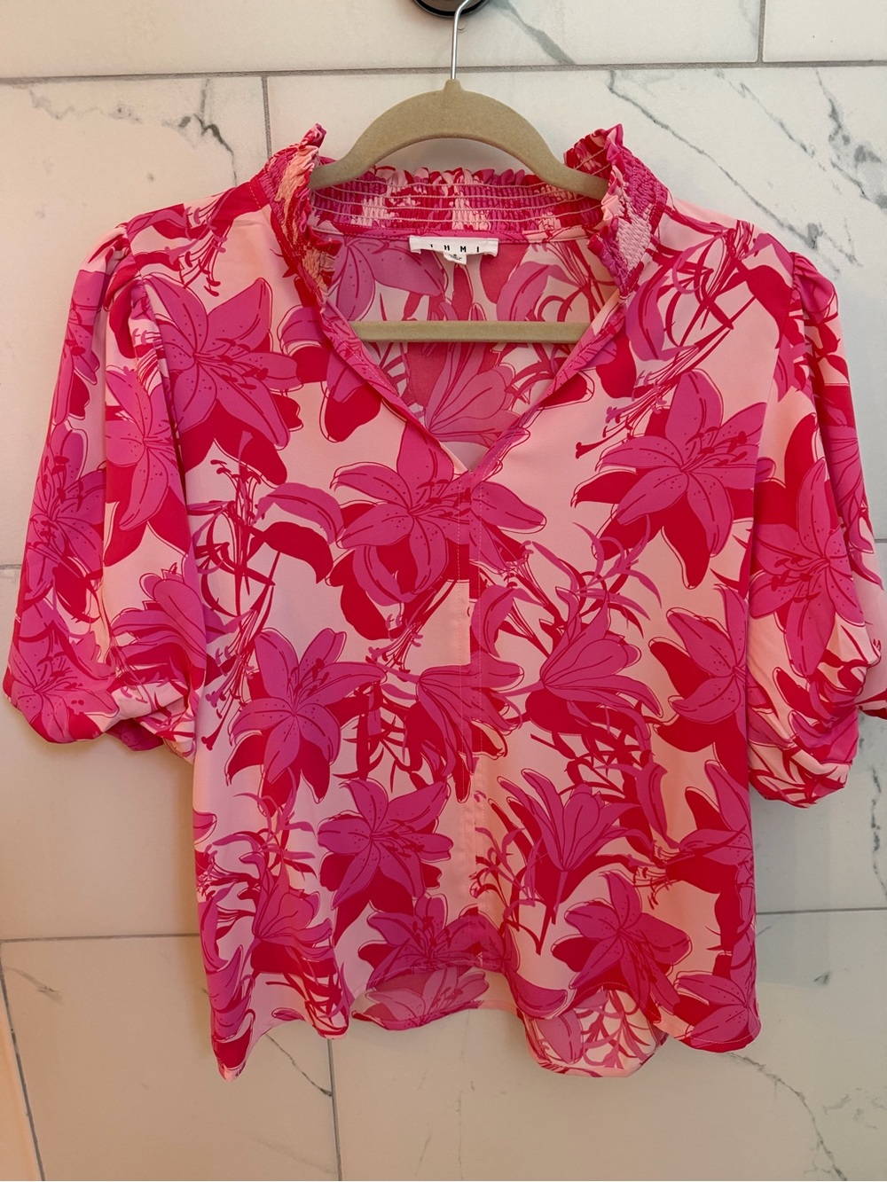 THML Pink Floral Puff-Sleeve V-Neck Blouse